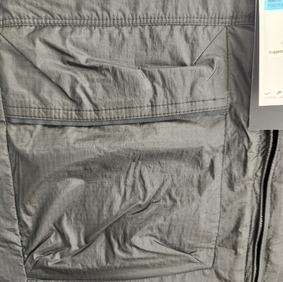 Nike Tech Fleece Vest Utility Water Repellent Zip Pockets  Size M   FD0755-010 - Picture 6 of 10